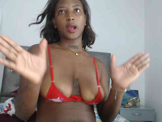AshlieGreen webcam