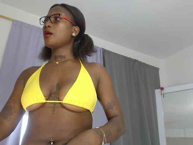 AshlieGreen webcam