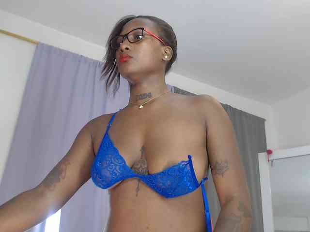 AshlieGreen webcam