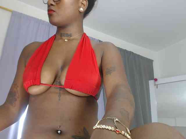 AshlieGreen webcam