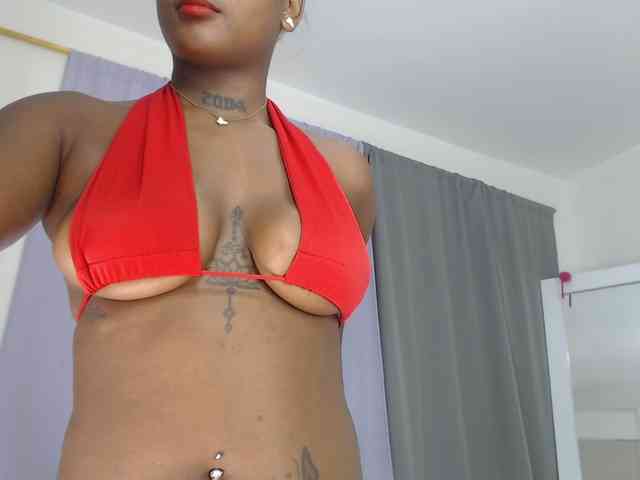 AshlieGreen webcam