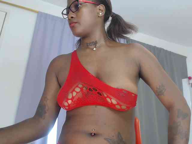 AshlieGreen webcam