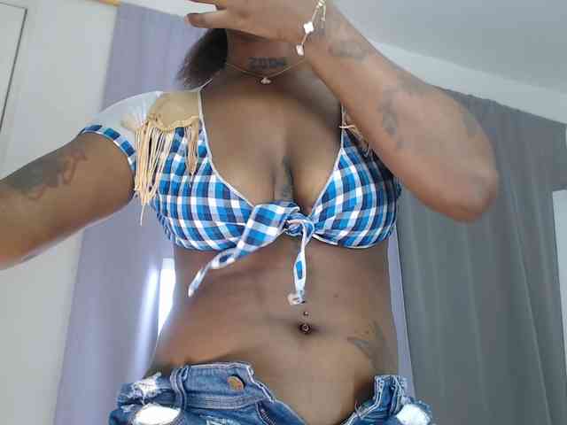 AshlieGreen webcam