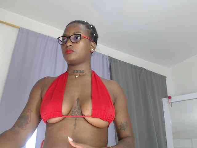 AshlieGreen webcam
