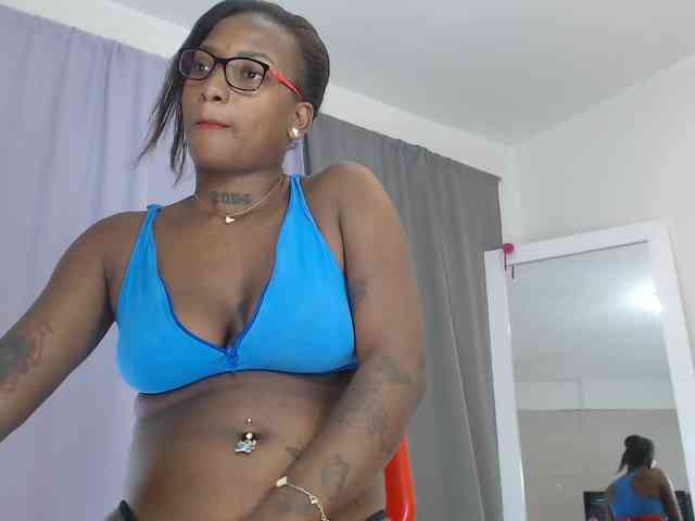 AshlieGreen webcam