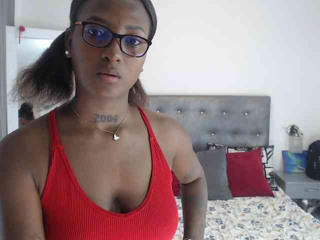 AshlieGreen webcam