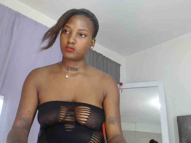 AshlieGreen webcam