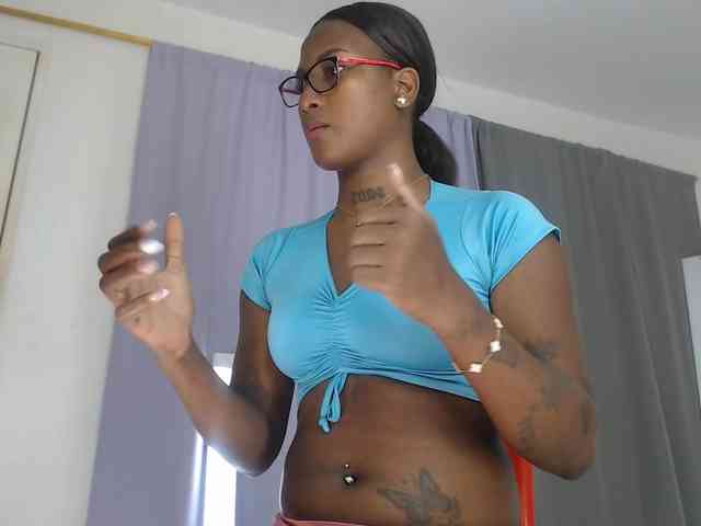 AshlieGreen webcam