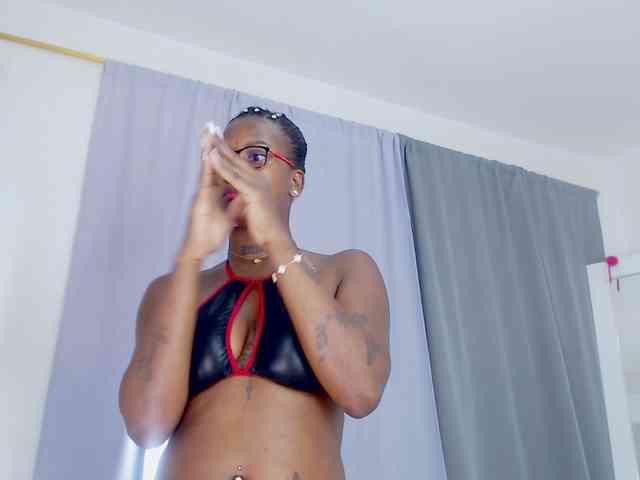 AshlieGreen webcam