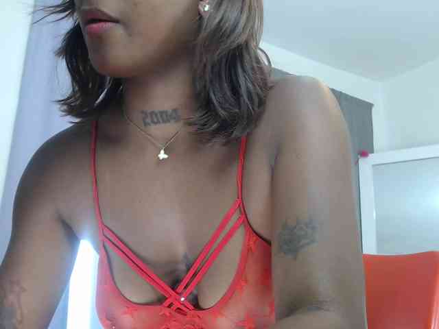 AshlieGreen webcam