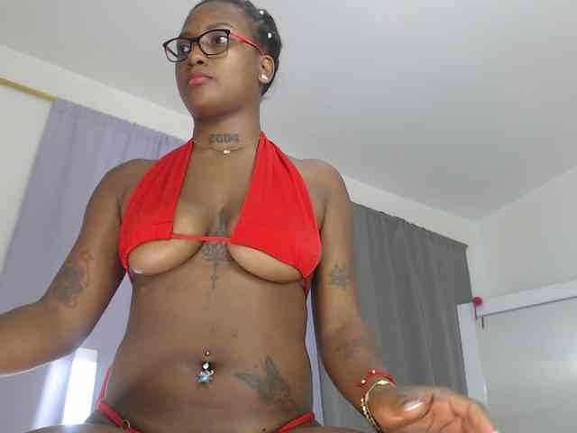 AshlieGreen webcam
