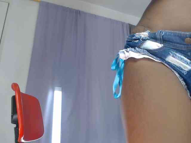 AshlieGreen webcam