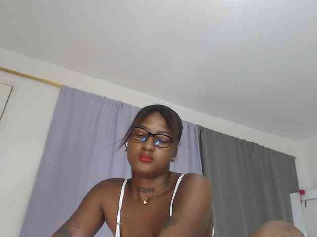 AshlieGreen webcam