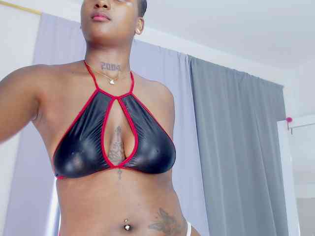 AshlieGreen webcam