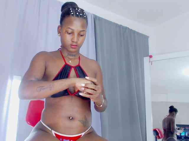 AshlieGreen webcam
