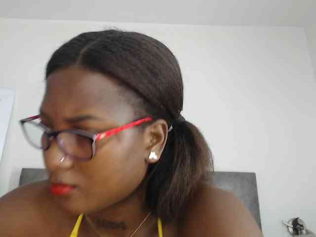 AshlieGreen webcam