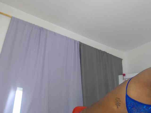 AshlieGreen webcam
