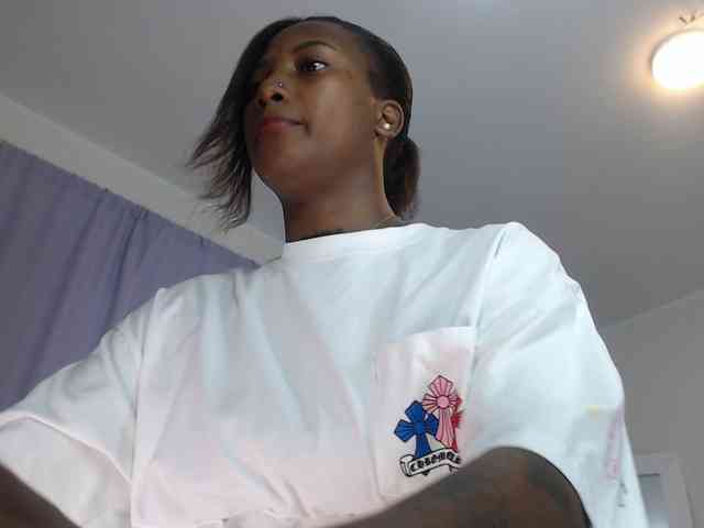 AshlieGreen webcam