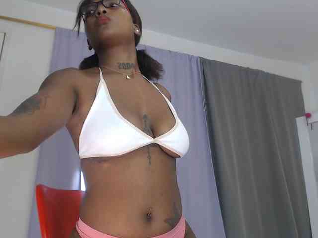 AshlieGreen webcam
