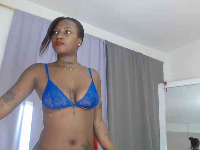 AshlieGreen webcam