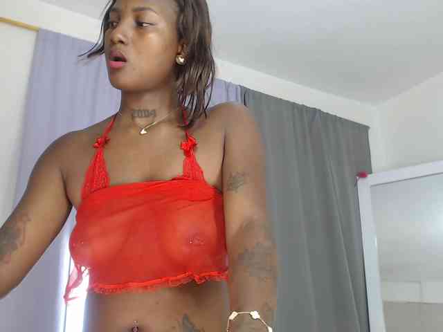 AshlieGreen webcam