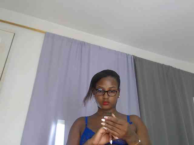 AshlieGreen webcam
