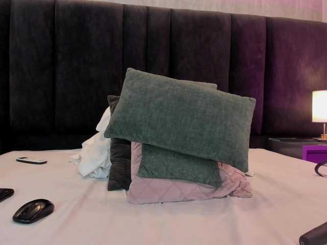 Freyaa25's BongaCams show and profile