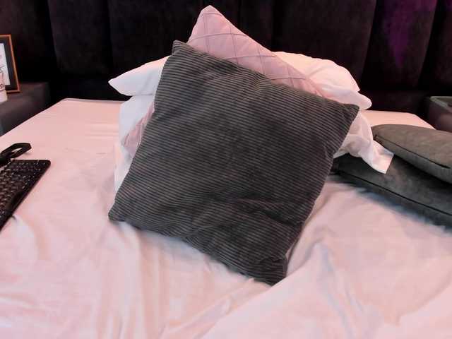 Freyaa25's BongaCams show and profile