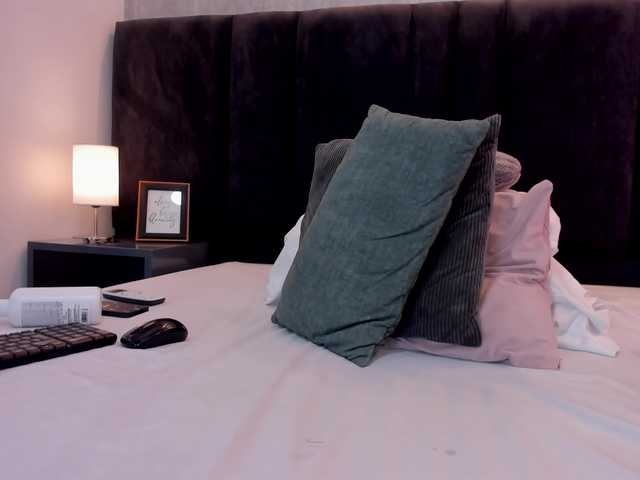 Freyaa25's BongaCams show and profile