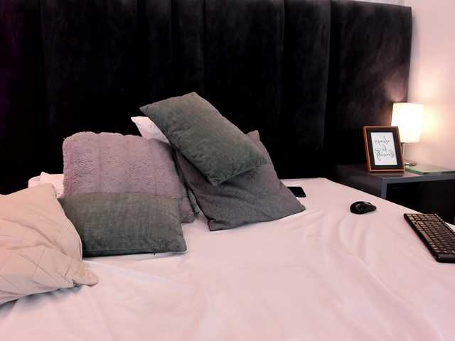 Freyaa25's BongaCams show and profile