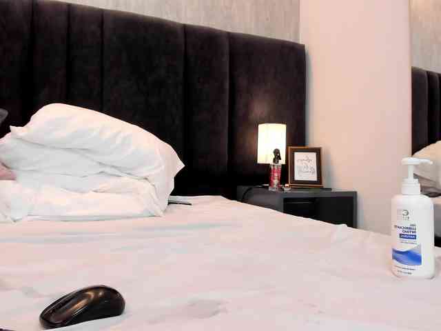 Freyaa25 webcam