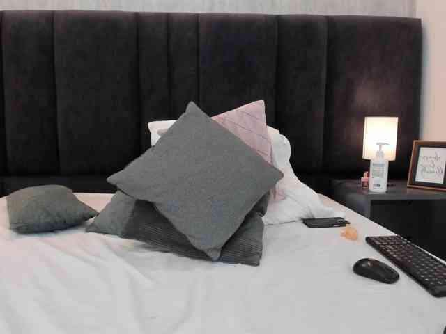 Freyaa25 webcam