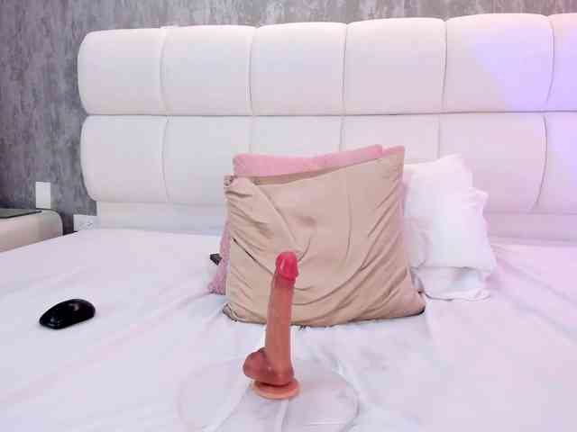 Freyaa25 webcam