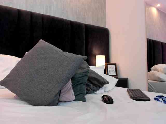 Freyaa25 webcam
