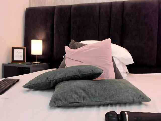 Freyaa25 webcam