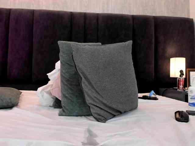 Freyaa25 webcam