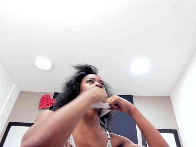 Shanelle3 webcam