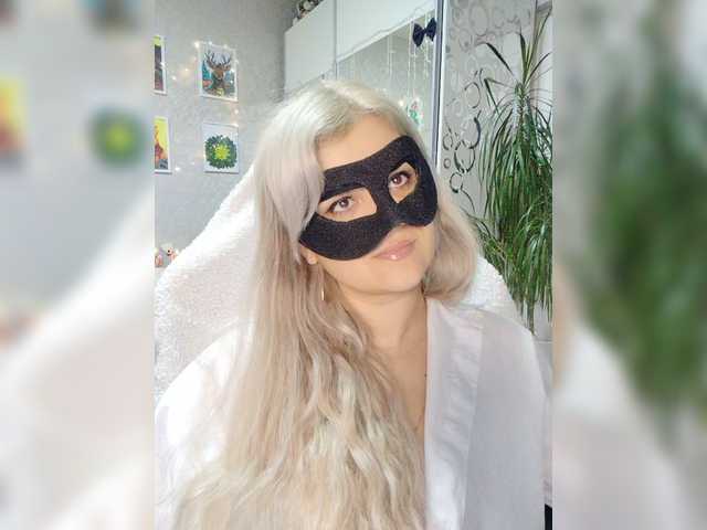 LOVEMENOW23 Nude Live Sex Shows