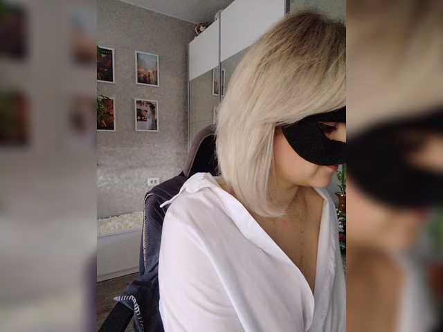 LOVEMENOW23's BongaCams show and profile