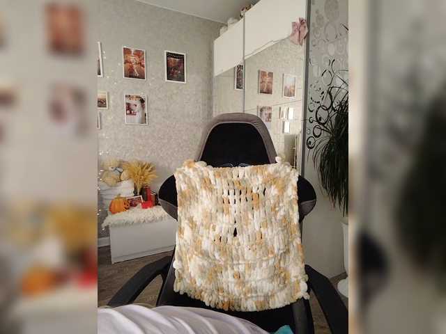  LOVEMENOW23 chat room