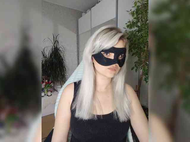 LOVEMENOW webcam
