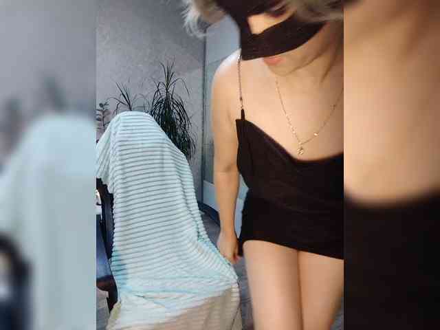 LOVEMENOW webcam