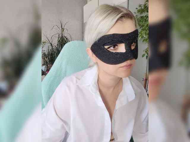 live strip chat LOVEMENOW23
