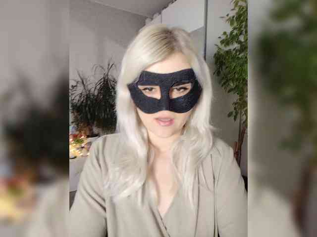 LOVEMENOW webcam