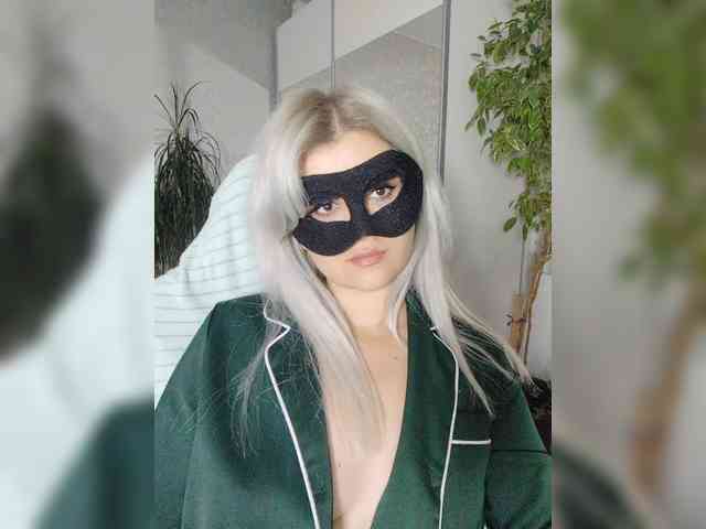 LOVEMENOW webcam