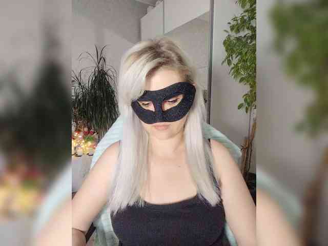 LOVEMENOW webcam