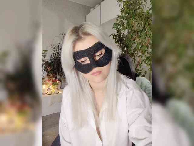 LOVEMENOW webcam