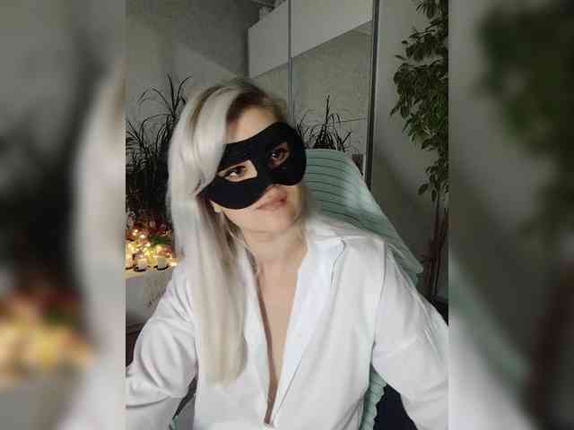 LOVEMENOW webcam