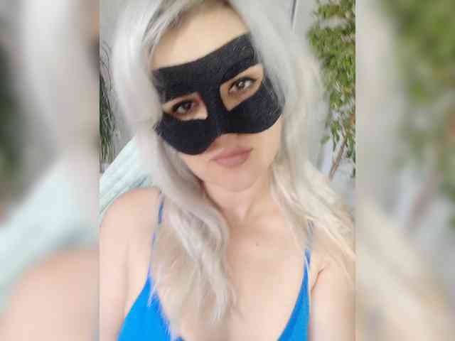 LOVEMENOW webcam