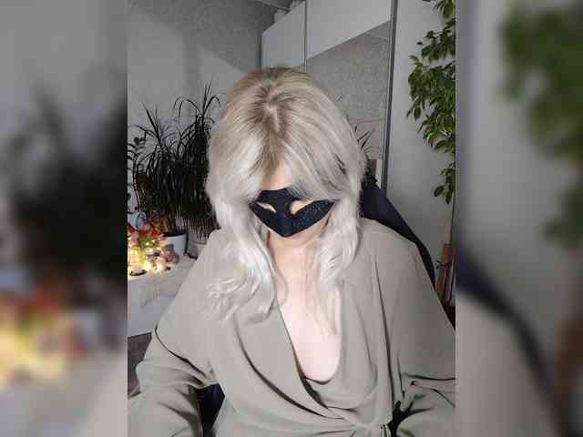 LOVEMENOW webcam